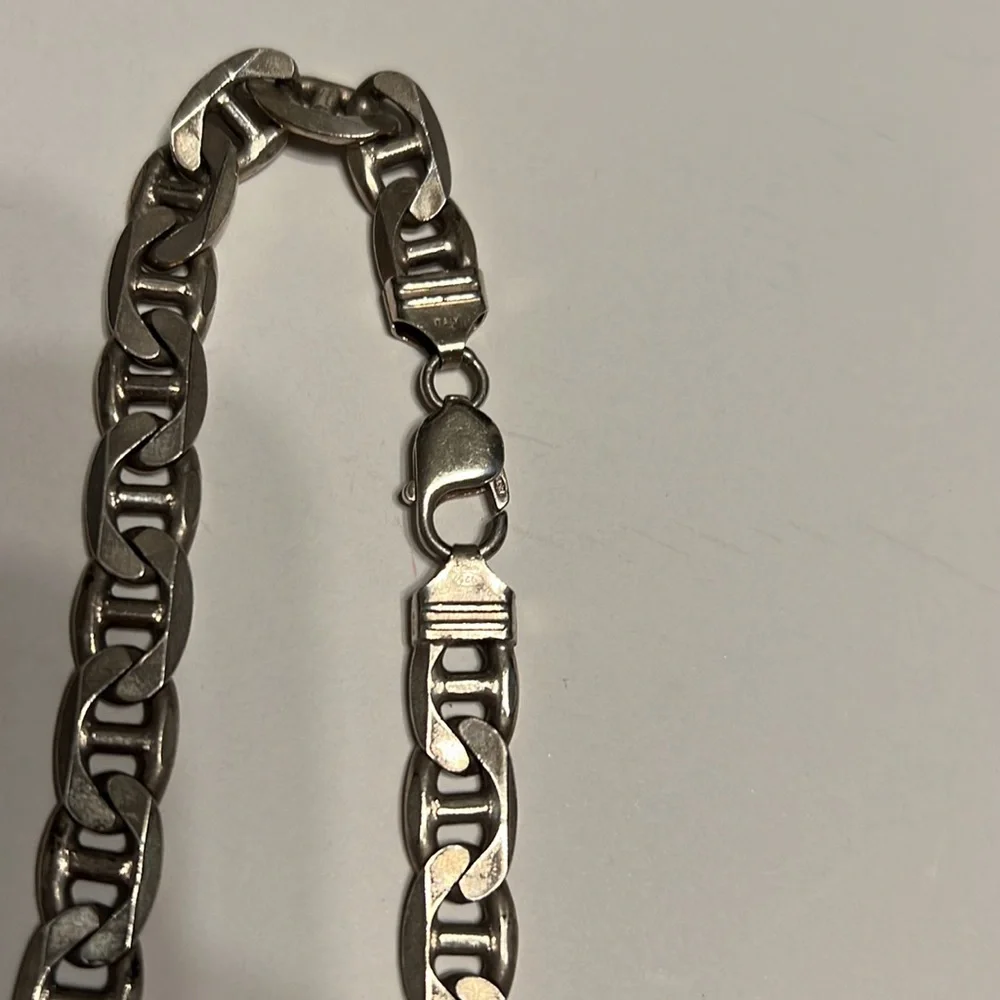 Silver Chain - Picture 2 of 5